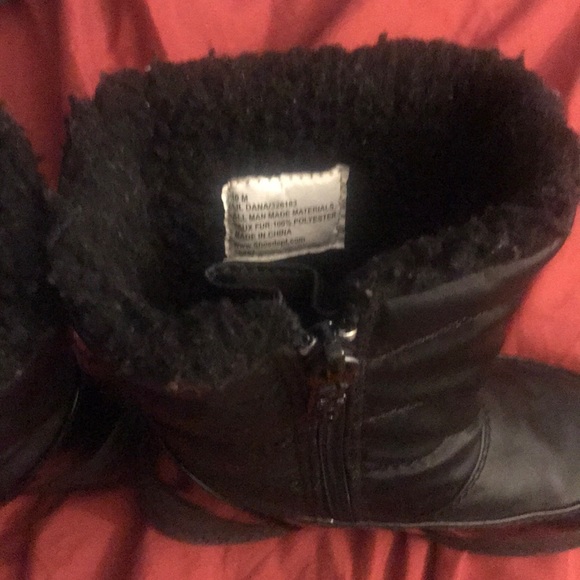 Snow boots - Picture 7 of 8